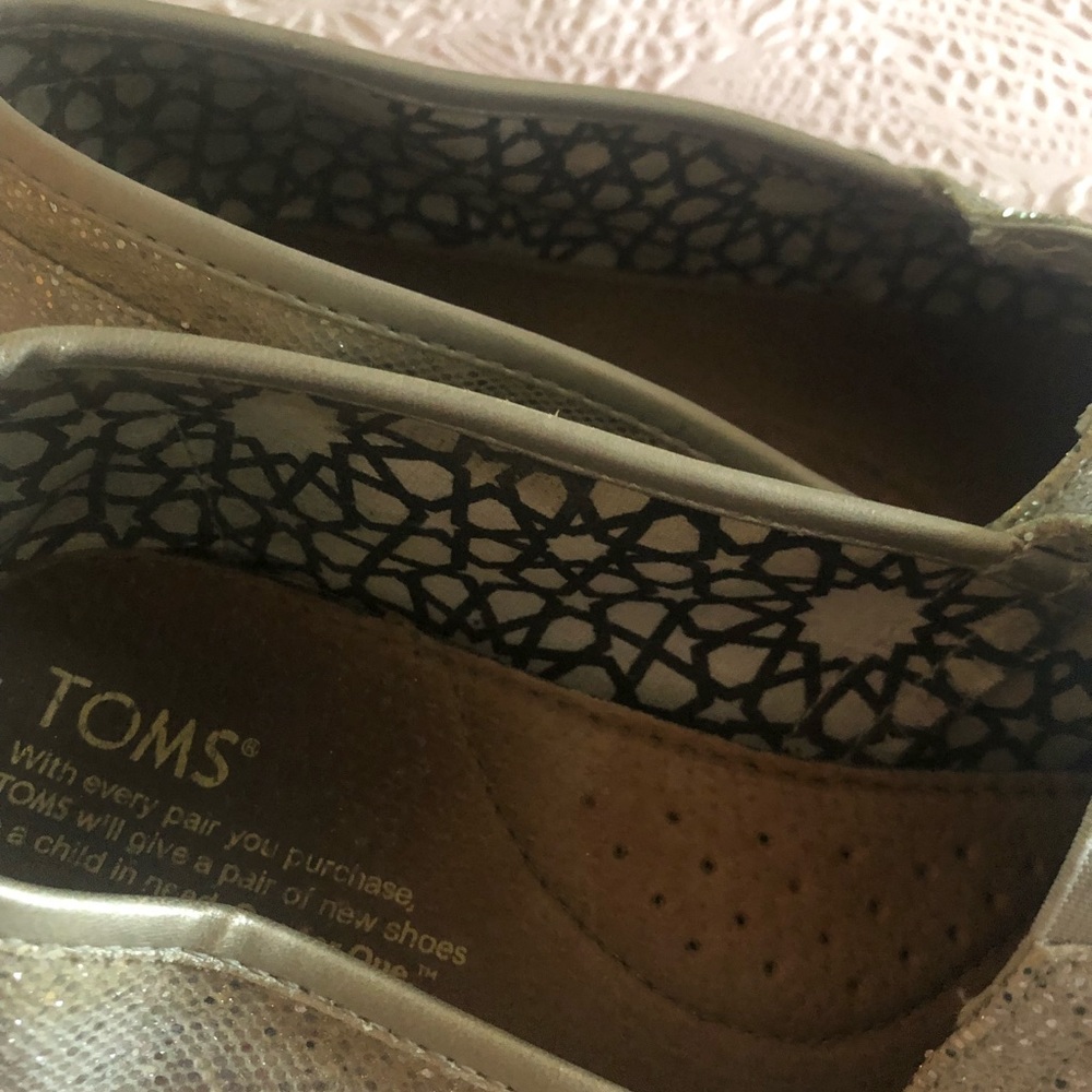 Silver thread Toms - Picture 2 of 5